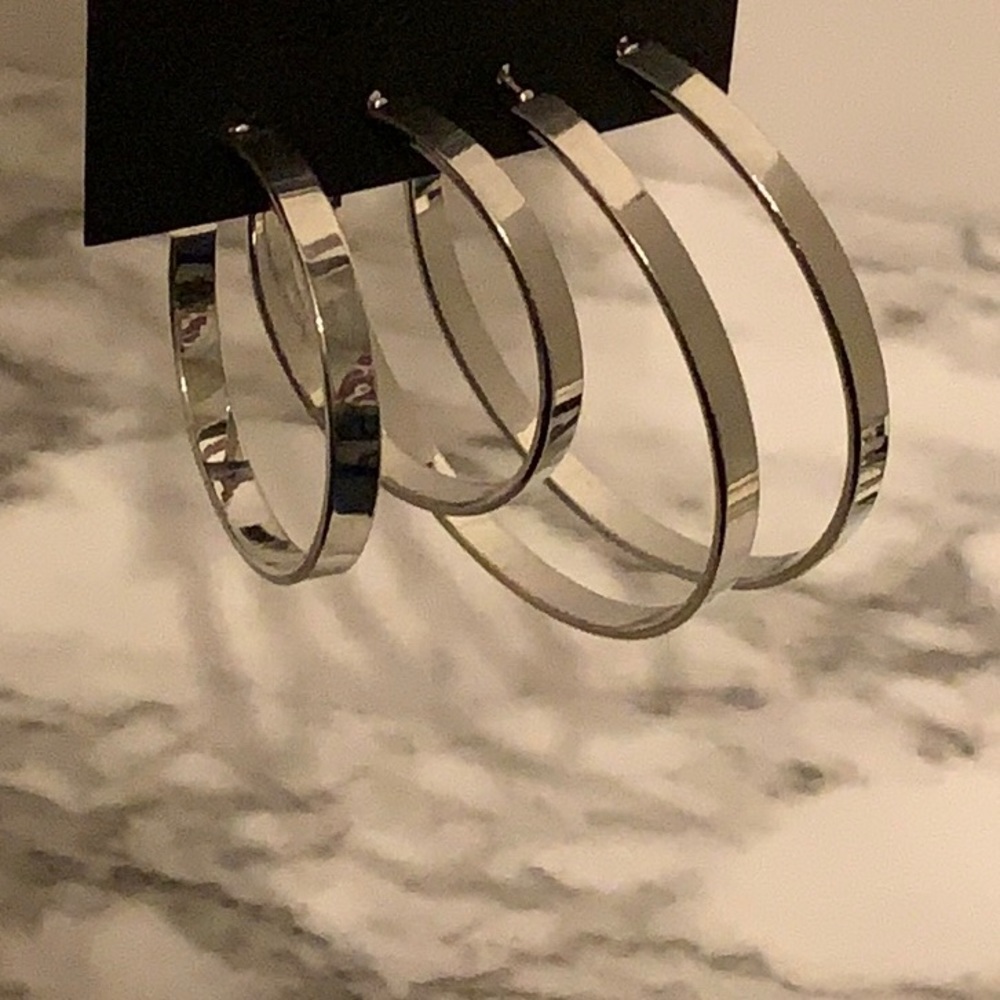 Hoop Earring Set - Picture 3 of 3
